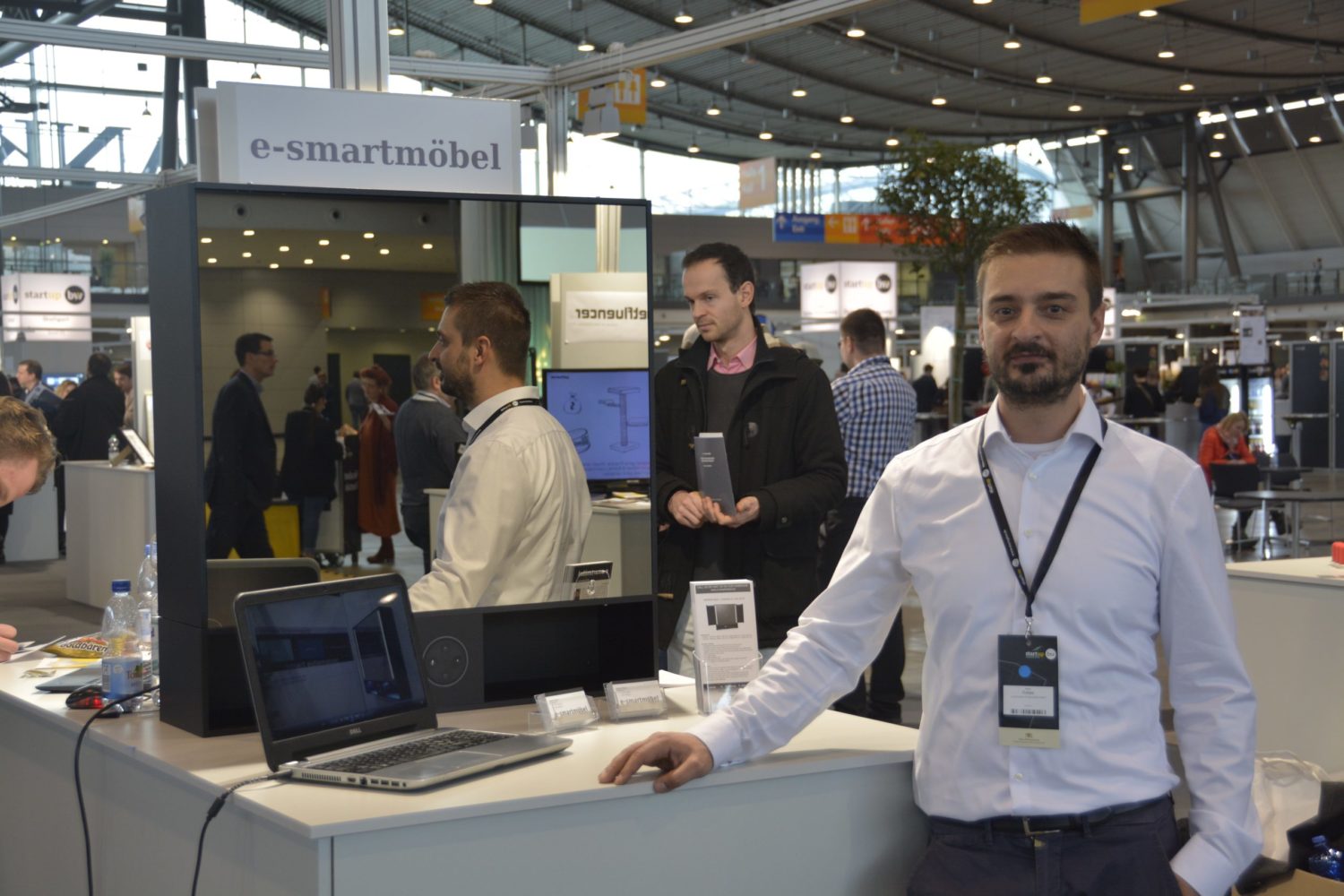 Tamer Özbas - Technologiemesse_Stuttgart1